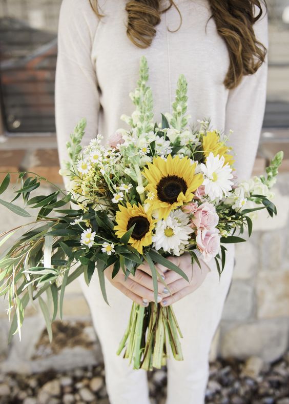 white bridal gown for yellow greenery bouquet for yellow and green summer wedding 2021