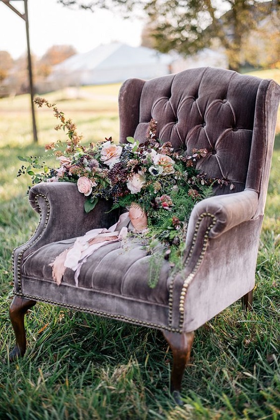 mauve chair and bouquet for mauve and green summer wedding 2020