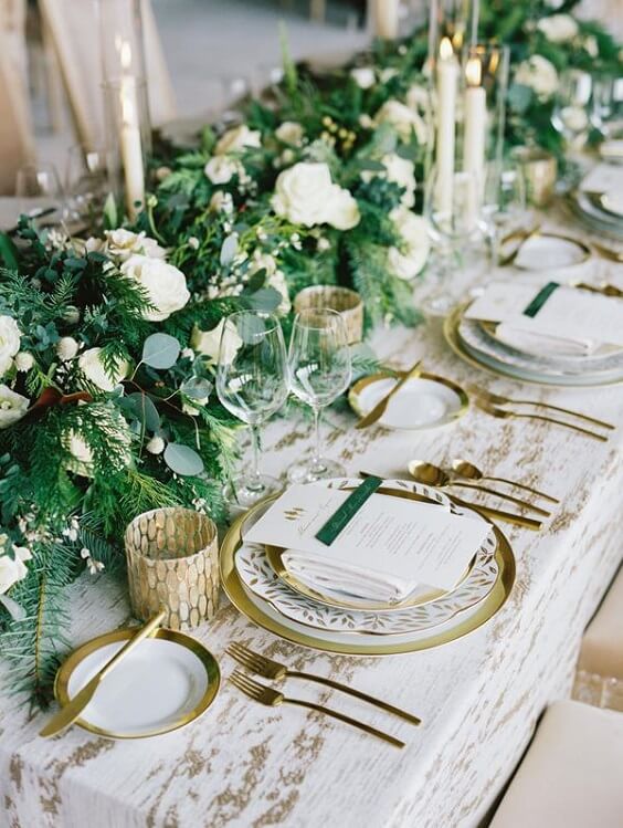 Wedding table decorations for Emerald Green, White and Dark Blue Winter Wedding 2020