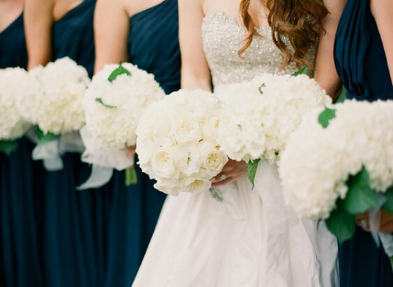 White wedding bouquets for Navy Blue, Black and White Winter Wedding 2020