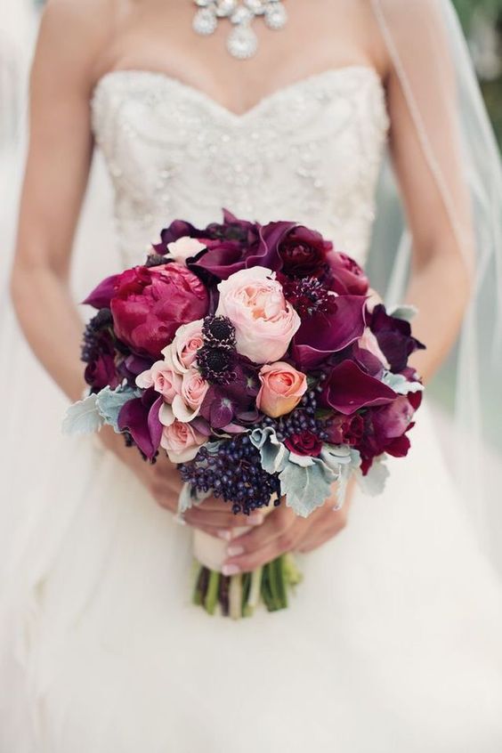 burgundy bridal bouquet for burgundy and pink winter wedding 2021