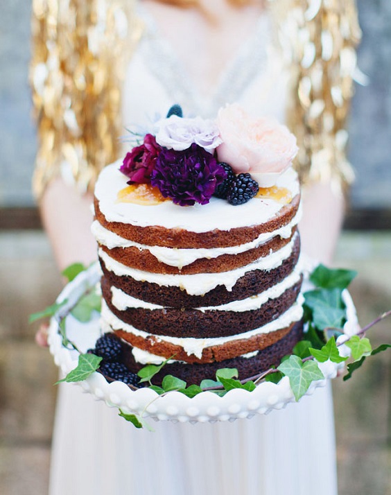 wedding cake for dusty blue and purple fall wedding 2020