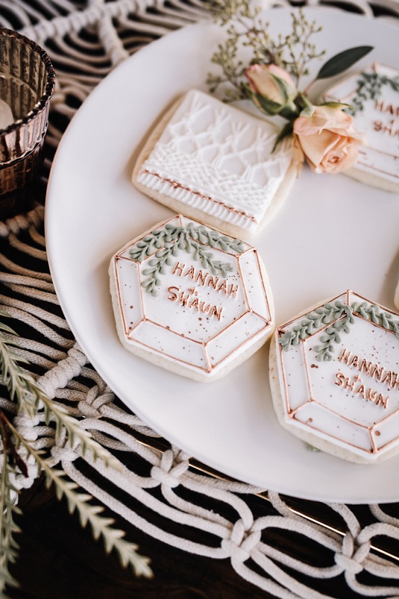 desserts for white beige and sage green fall wedding 2020