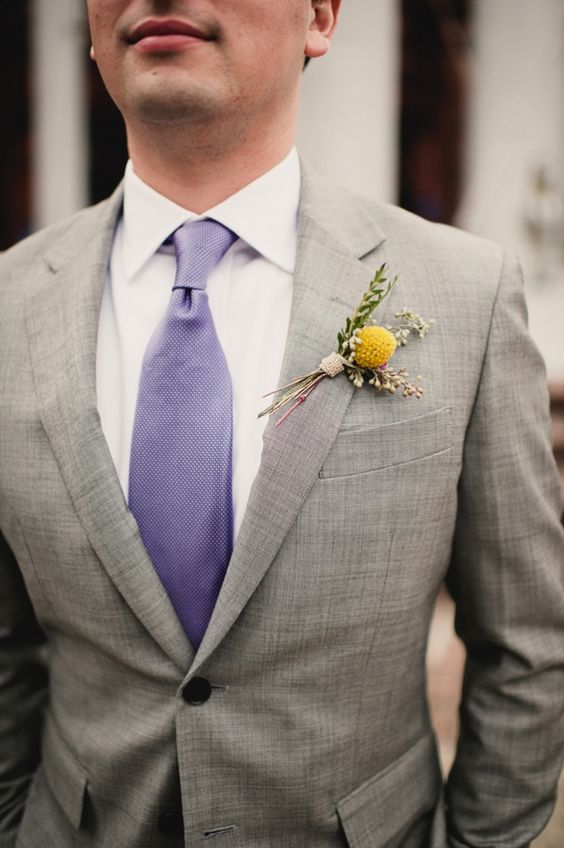 grey men suit with lavender tie for lavender and yellow august wedding color 2020