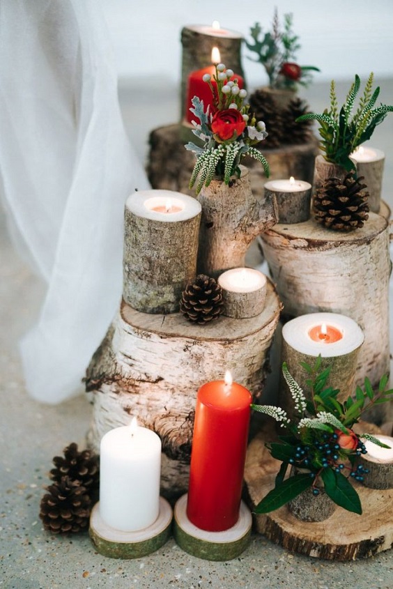 white and red candles for dark red and white december wedding 2020