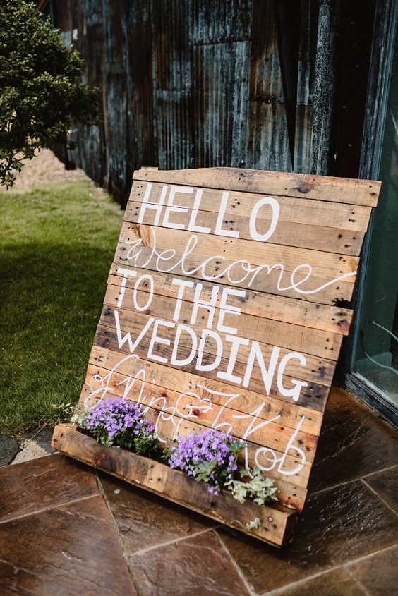 wooden welcome sign for lavender and wood color rustic fall wedding