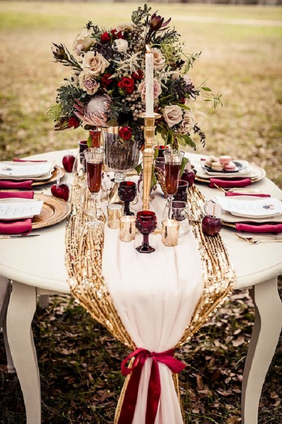 burgundy and gold table setting for burgundy fall wedding colors burgundy and gold