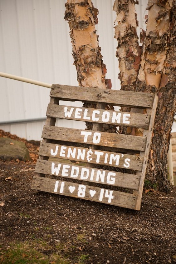 wooden welcome wedding sign for neutral fall wedding colors beige and orange