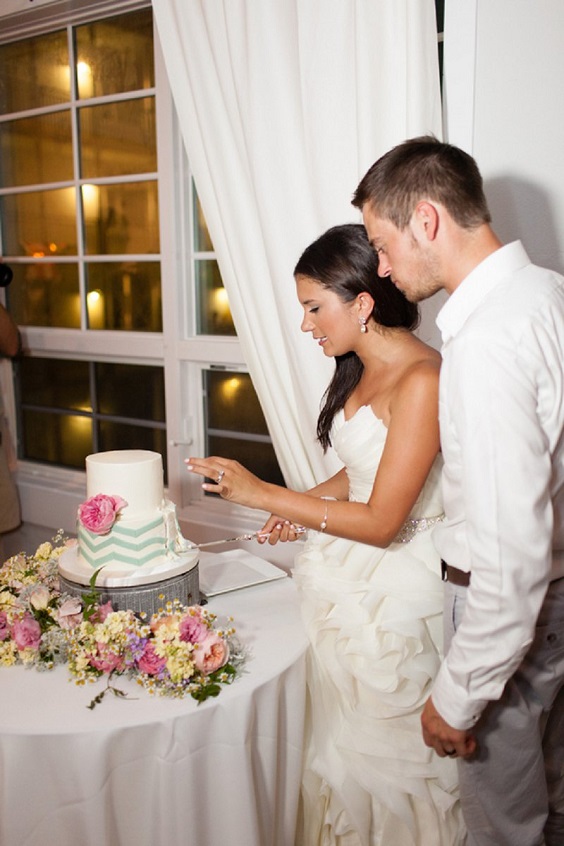 gray white wedding cake and cake topper for gray white boho beach wedding