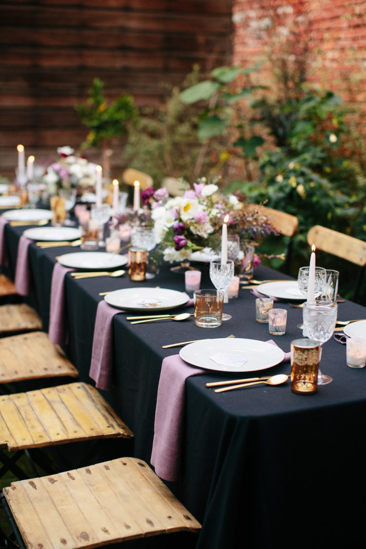 navy blue and mauve tablescape for navy gold and mauve wedding color combo