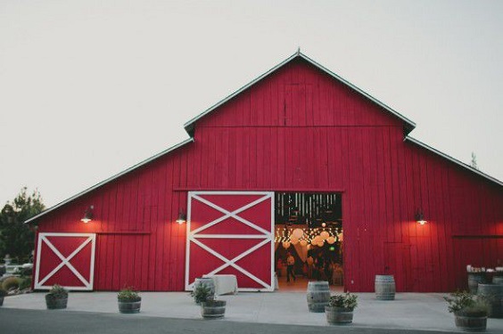 burgundy wedding venue for burgundy and pink wedding in country barn