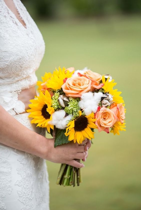 peach rose and sunflower bridal bouquets for sunflower and rose wedding sunflower and peach rose
