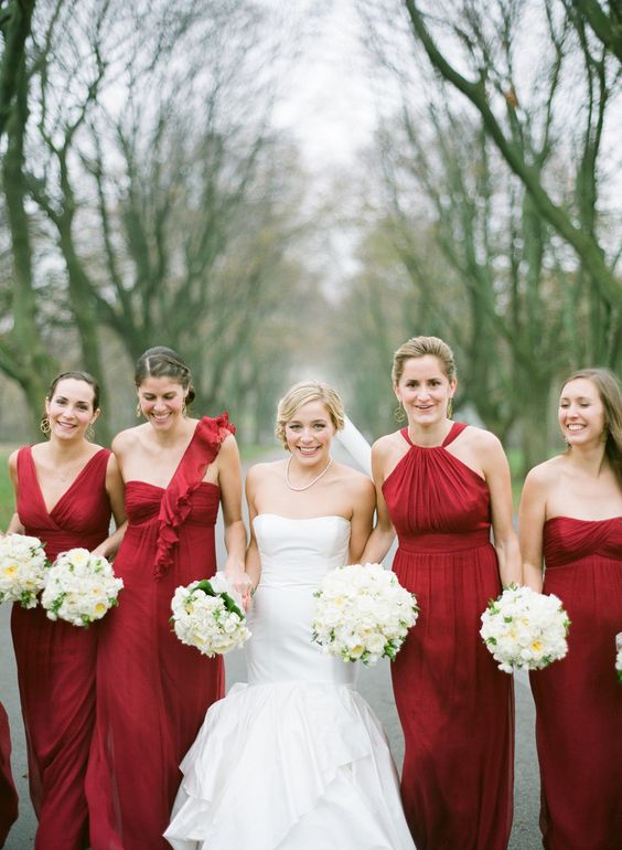 red bridesmaid dresses with white wedding bouquets for classic red and white wedding