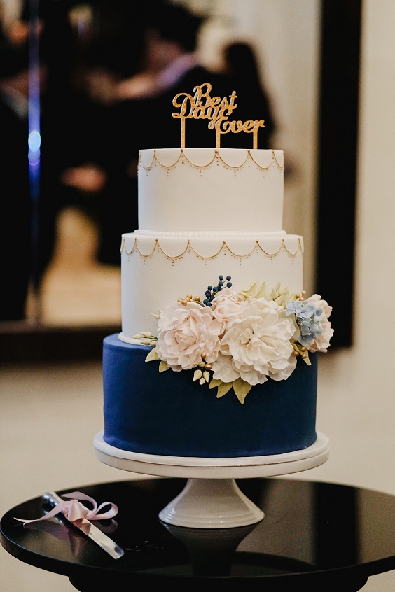 white and navy wedding cake for maroon and navy wedding colors maroon navy and white
